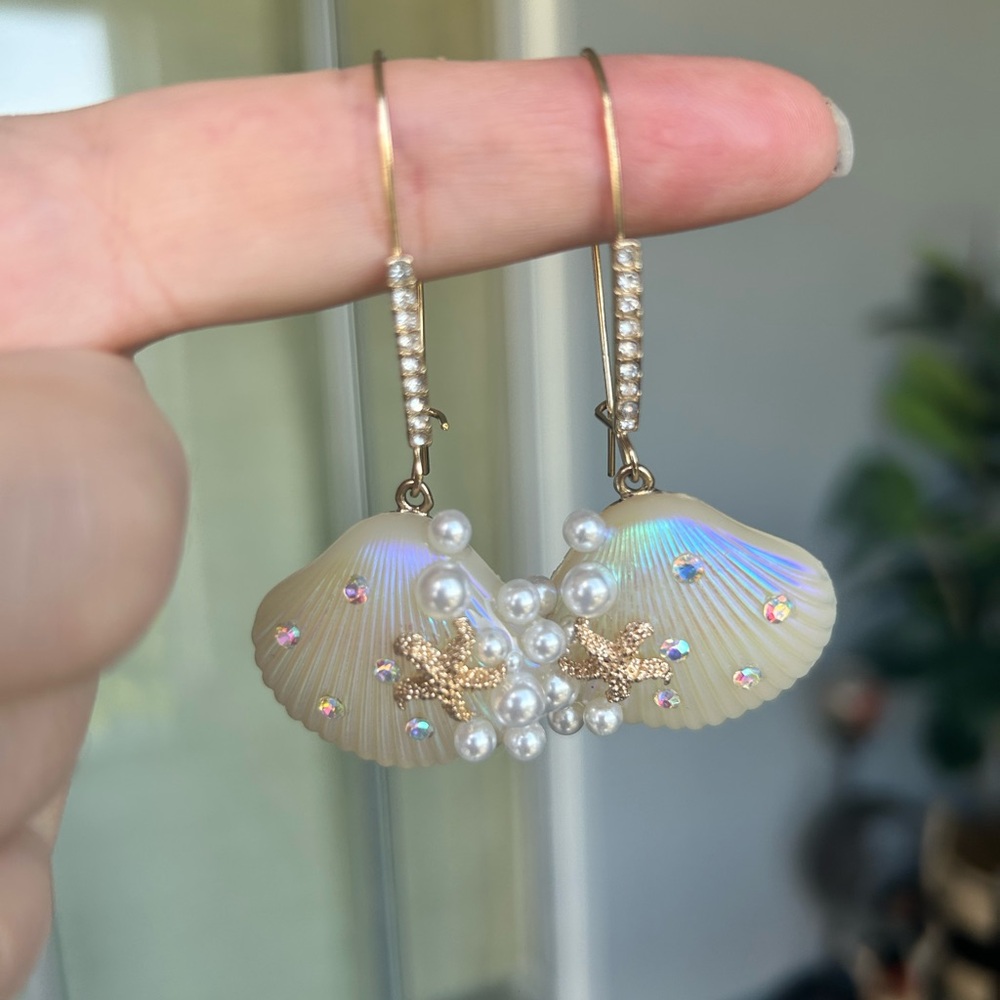 Betsy Johnson Seashell Pearl Drop Earrings - Iridescent White
